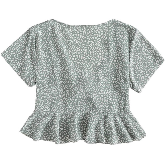 NEVER WORN!! Tie front chiffon blouse - Picture 2 of 2